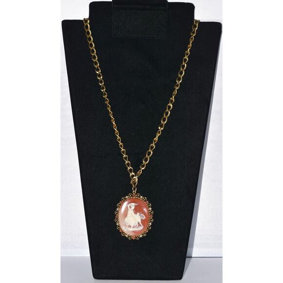 ART Lucite Carving of Victorian Revival Cameo Venus Aphrodite & Child Necklace - Picture 4 of 7